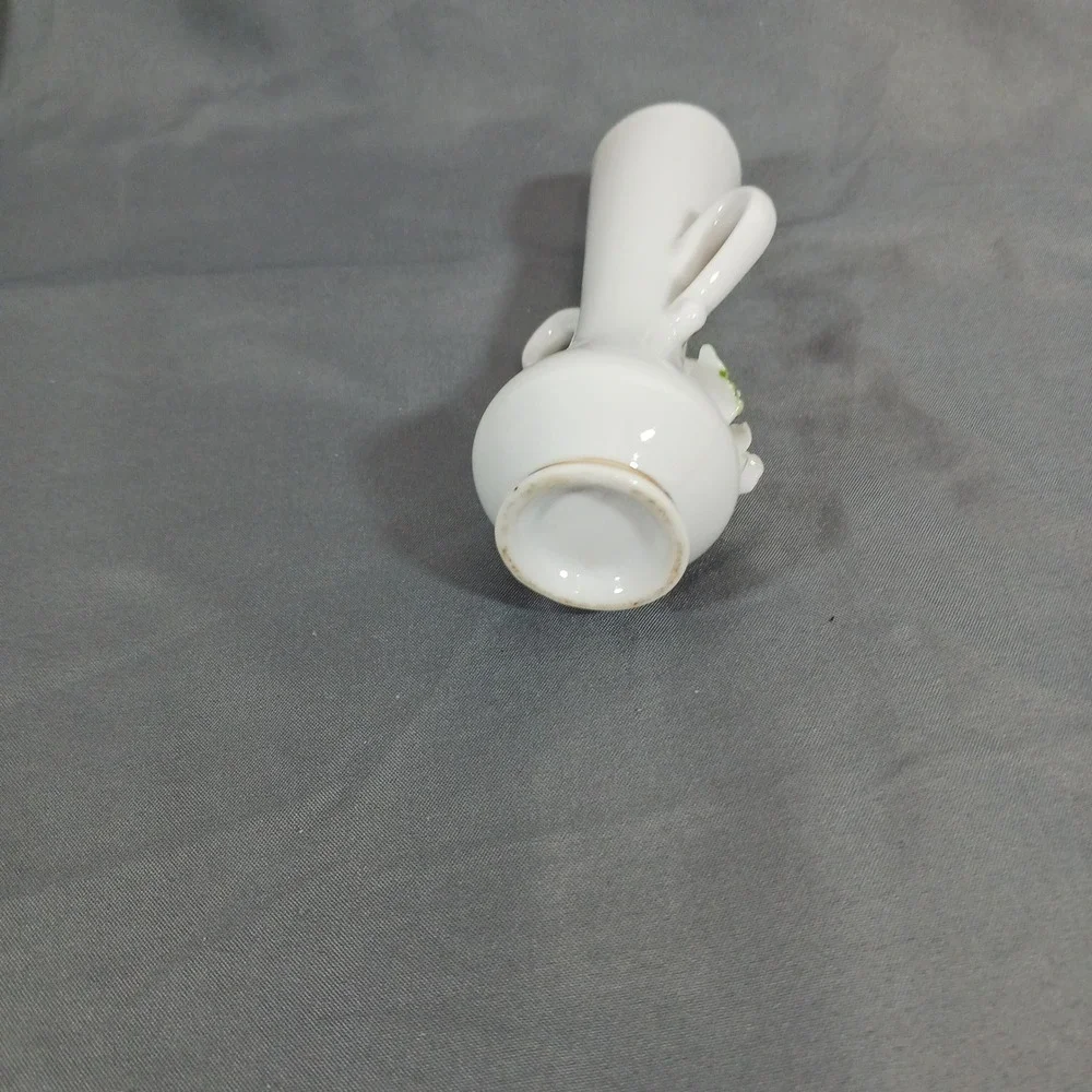 Vintage Bud Vase Home Decor Small White Excellent Floral Gold Trim Porcelain